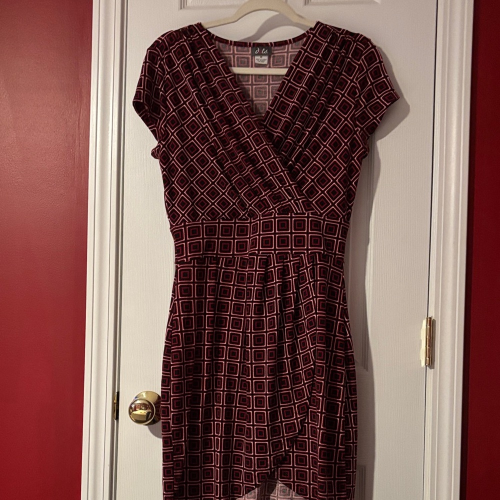 Dots Maroon and Black Geometric Midi Dress